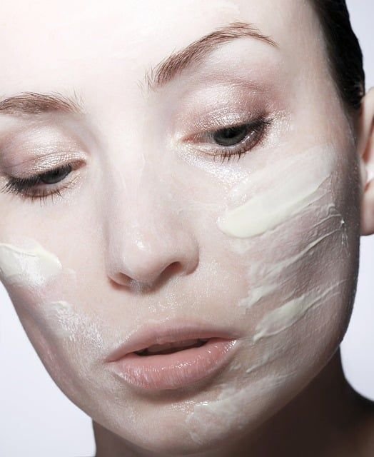Pourquoi utiliser une crème pour prendre soin de son visage ?