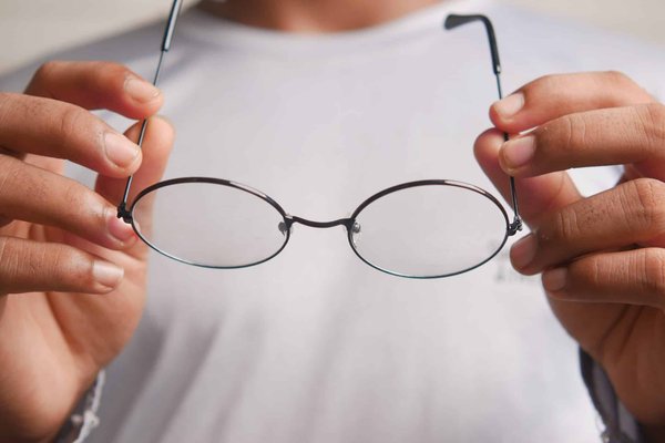 Les lunettes pour homme : les accessoires d'élégance